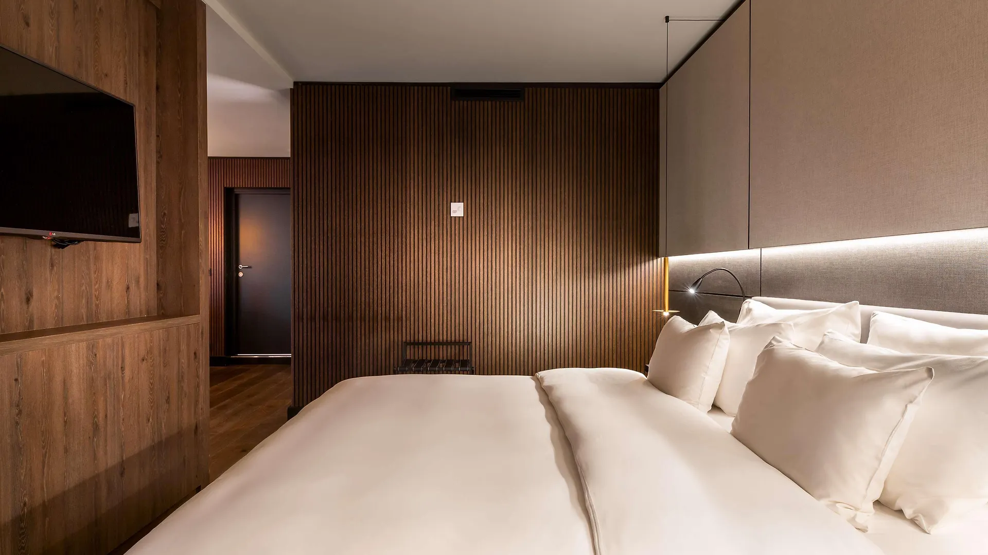 Radisson Collection Grand Place Bruxelles Hotel