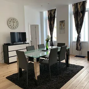 Modern First Floor Bruxelles