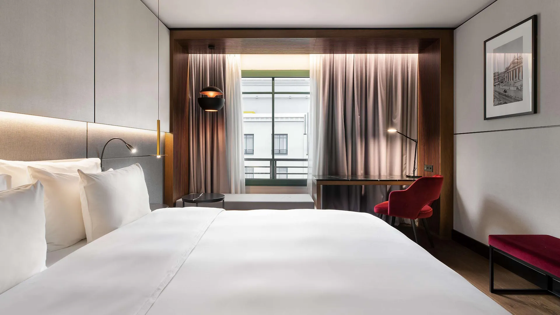 Radisson Collection Grand Place בריסל מלון