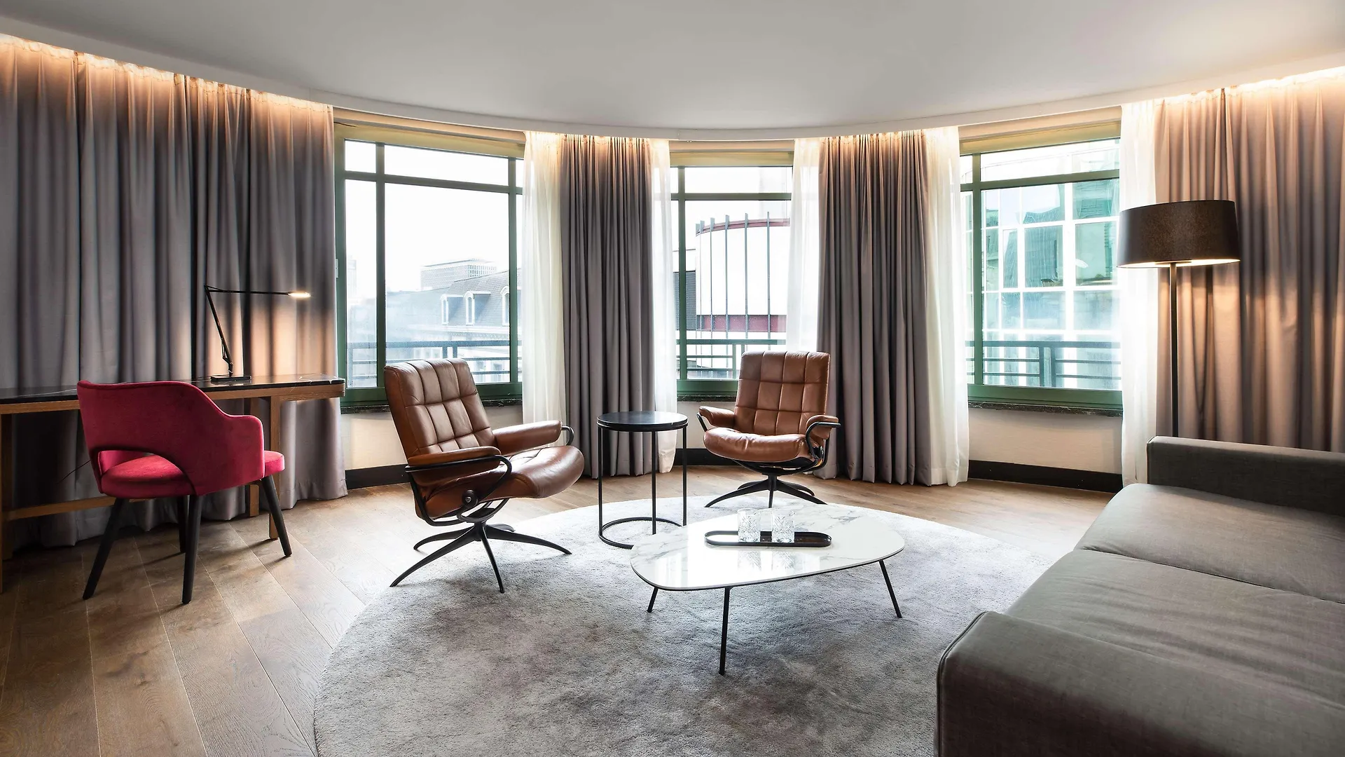 ***** מלון Radisson Collection Grand Place בריסל בלגיה