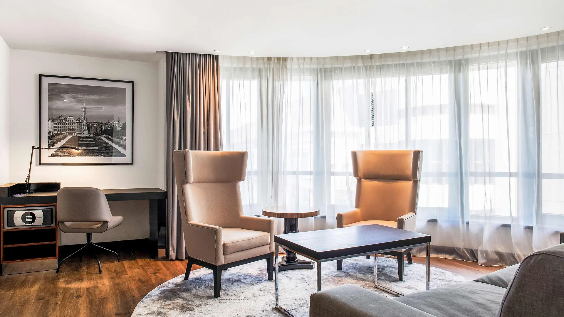 Radisson Collection Grand Place בריסל מלון