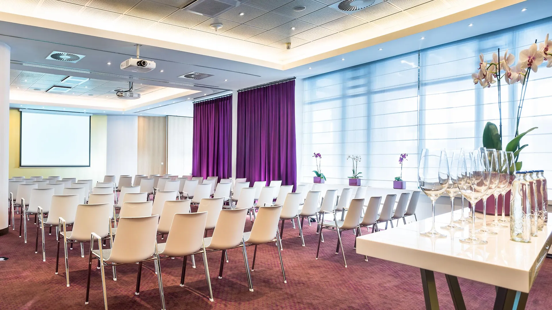 Radisson Collection Grand Place בריסל 5*,