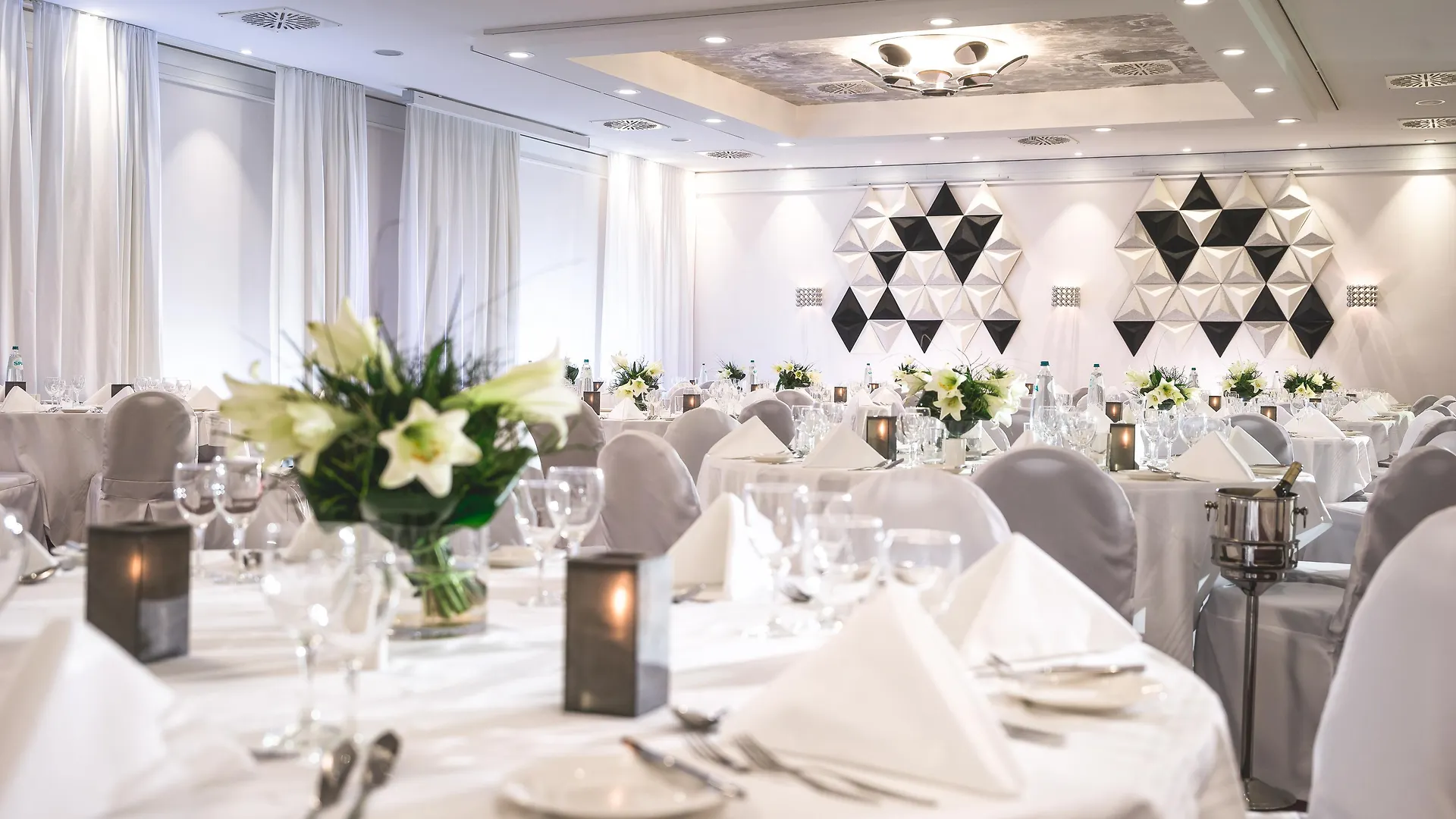מלון Radisson Collection Grand Place בריסל
